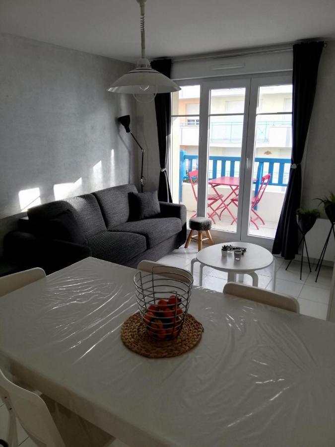 Vie De Famille Apartment Camiers Exterior photo